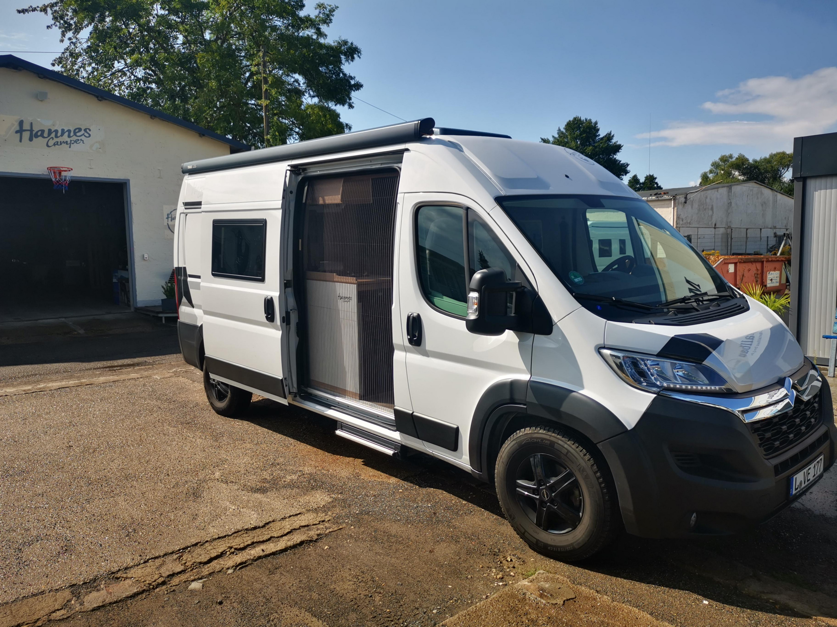 Hannes Camper Brse - Wohnmobil kaufen bei Hannes Camper | Hannes Camper  Vans 60 Solar & Elektrikpaket 165 PS