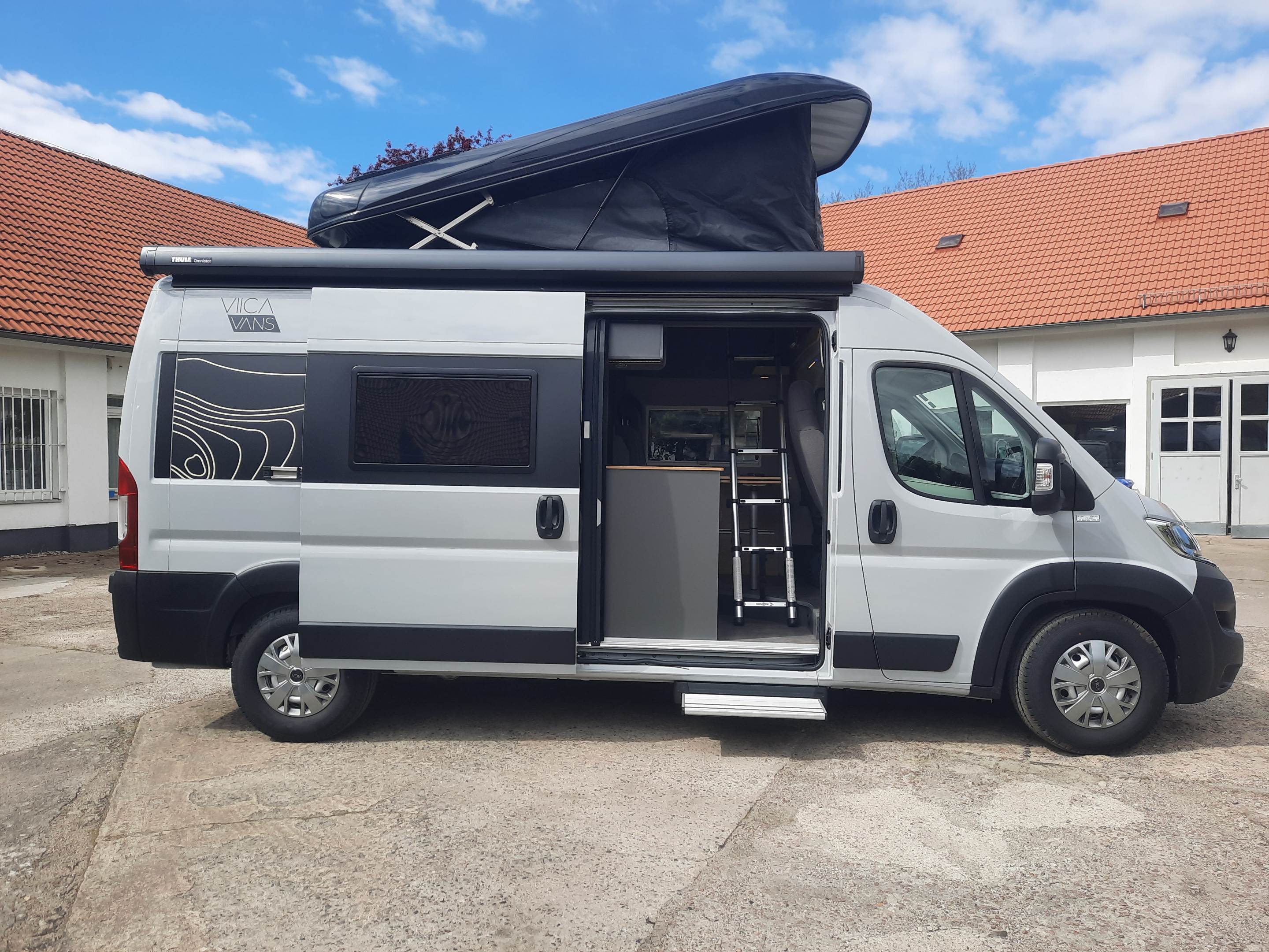 Hannes Camper Brse - Wohnmobil kaufen bei Hannes Camper | Viica Vans 60  Aufstelldach Solar & Elektrikpaket