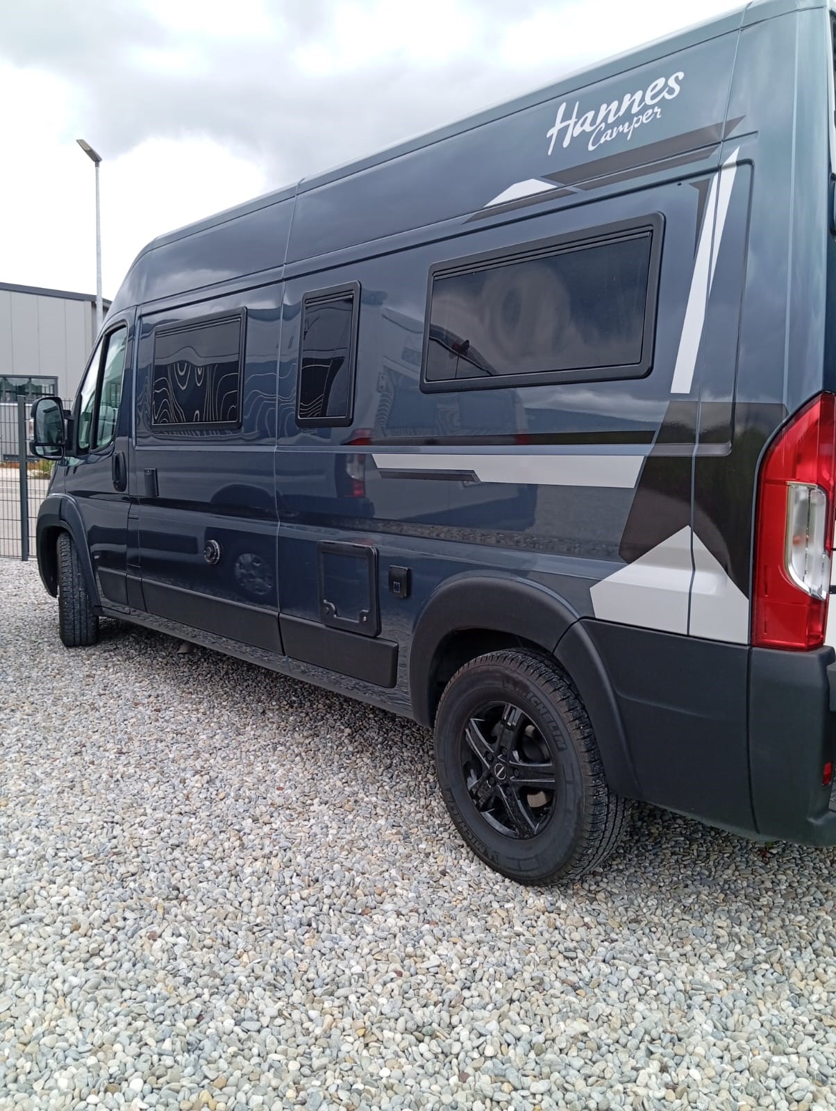 Hannes Camper Exchange - Kp husbil hos Hannes Camper | Hannes Camper Vans  HCV 60, Solar & Elektrikpaket, 165 PS Schalter