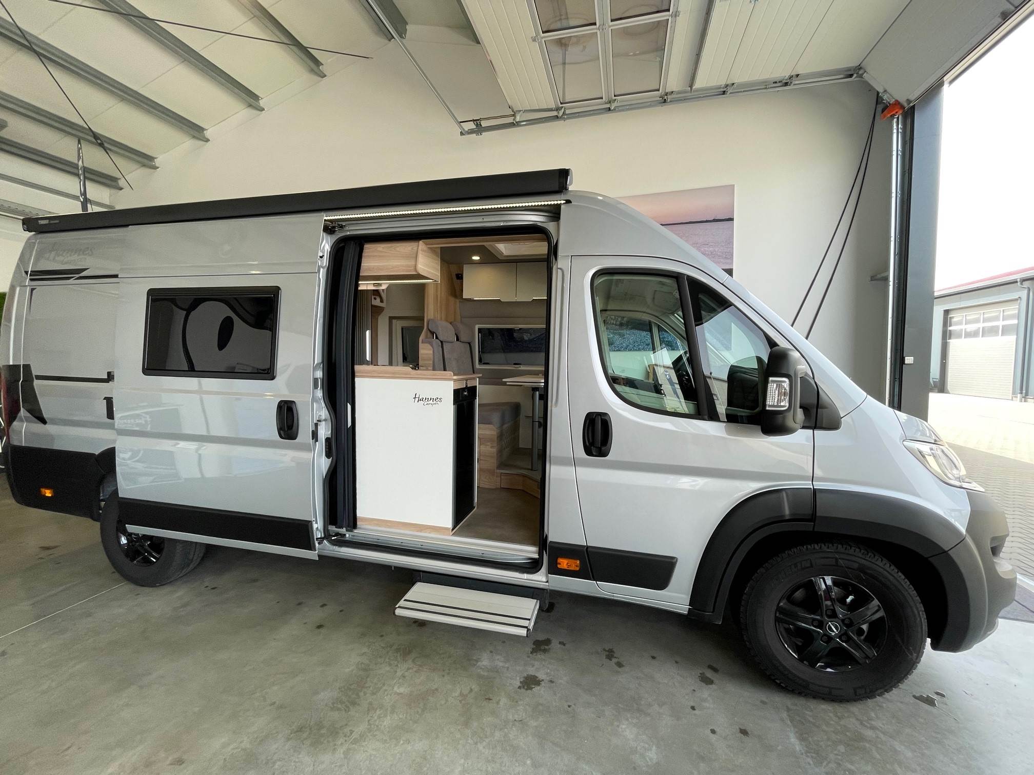 Hannes Camper Brse - Wohnmobil kaufen bei Hannes Camper | Hannes Camper  Vans 64 165 PS
